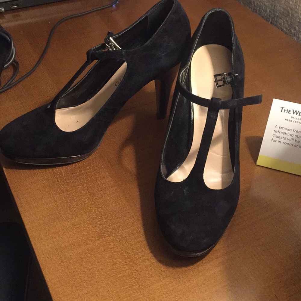 Franco Sarto black suede heels
