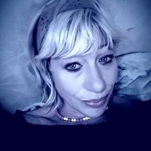 Meet your Posher, Debra