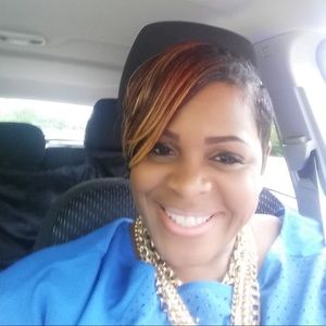 Meet your Posher, Tonza