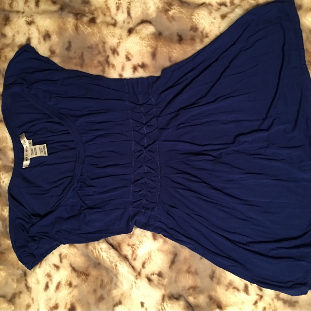 Used Max Studio Top