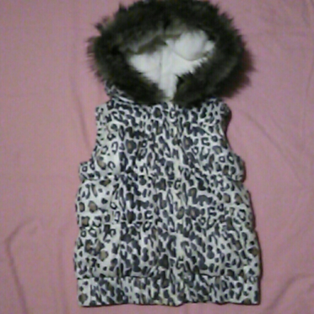 Girl's "Old Navy" Puffer Vest