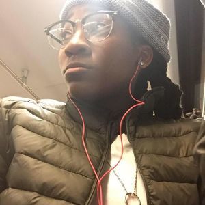 Meet your Posher, Charge