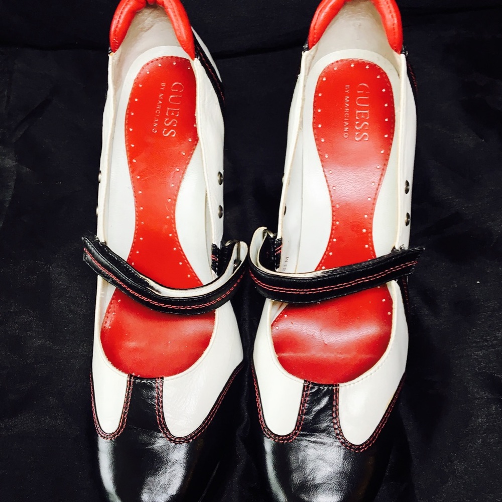 👠Guess by Marciano Heel Bundle👠 - Picture 4 of 8