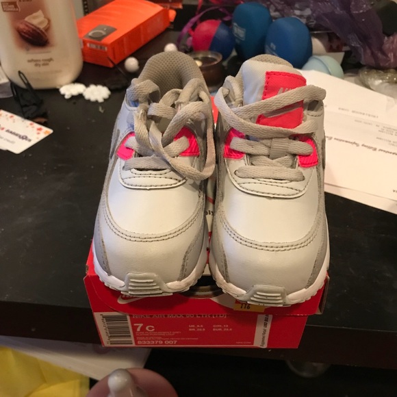 Toddler Nike Air Max - Picture 2 of 5