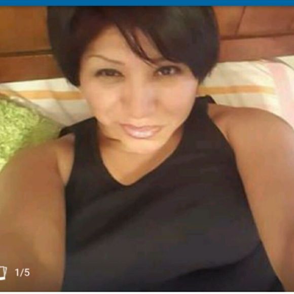 Meet your Posher, Jenny - Picture 2 of 2