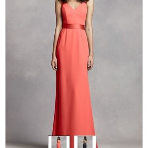 Vera wang long v neck crepe gown w/open back