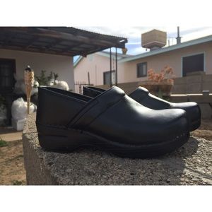 Dansko Woman’s Professional Black Clogs