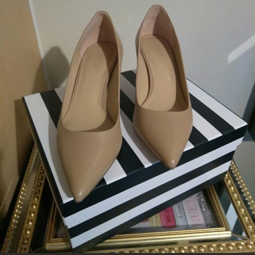 Used Michael Kors pumps