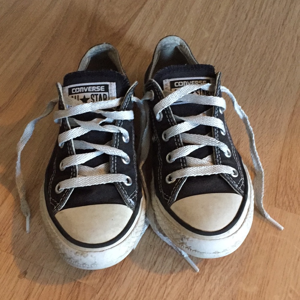 Black converse kids size 13 chucks