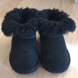 Black ugg boots size 7