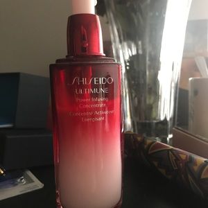 Shiseido Ultimate Power Infusing concentrate