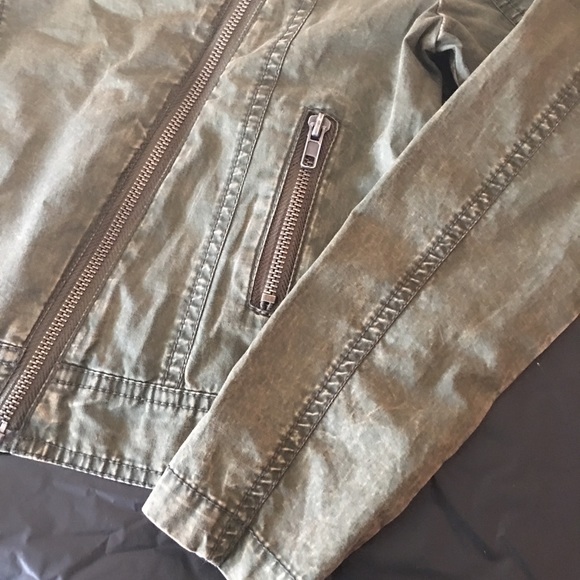 🆕🎀 Design History Rustic Zip Jacket Olive Green and White Floral Collar NEW - Picture 2 of 6