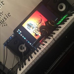 Meet your Posher, Robyn