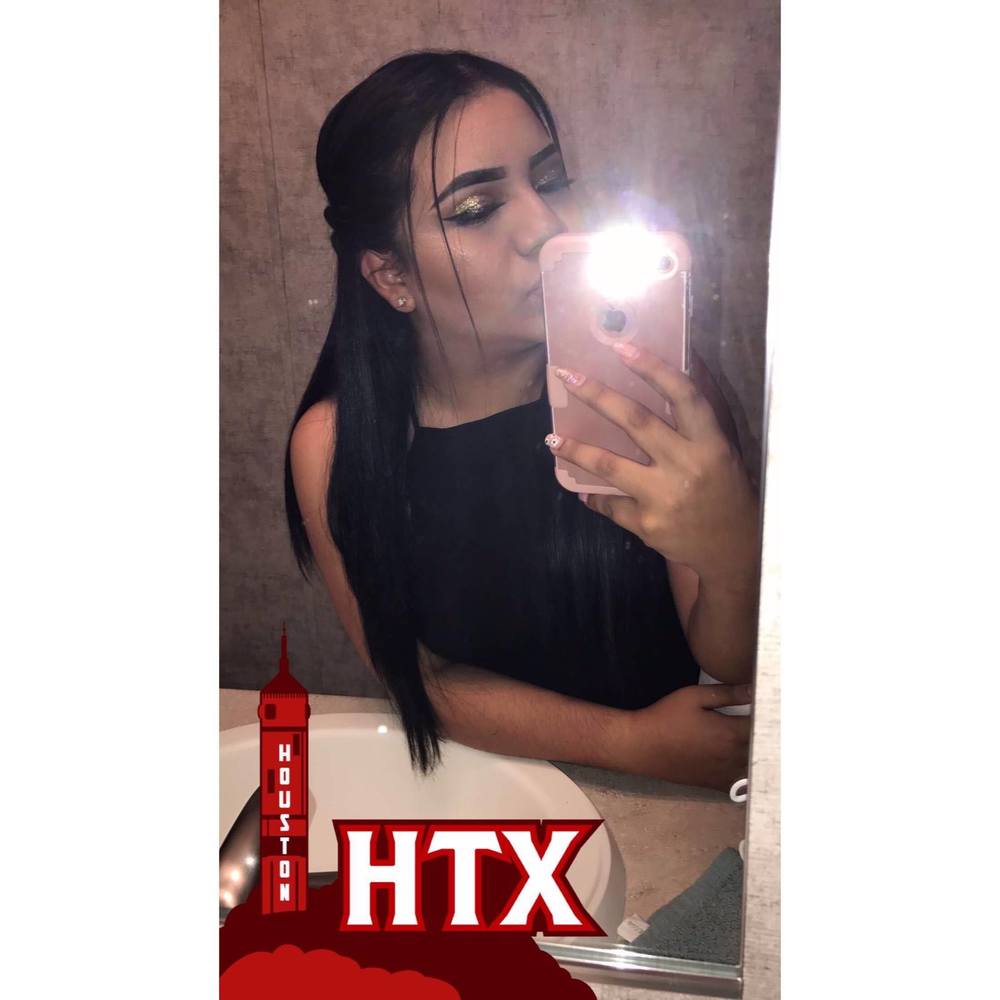 Meet your Posher, Vivian