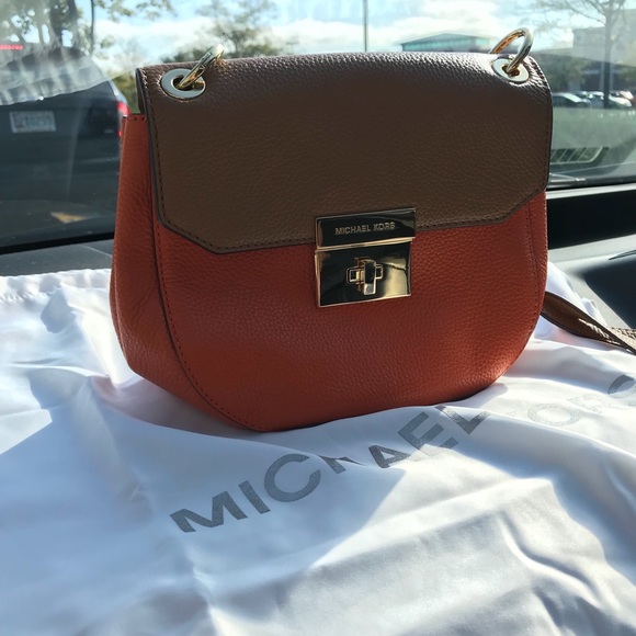 Authentic Michael Kors Crossbody Bag - Picture 6 of 6