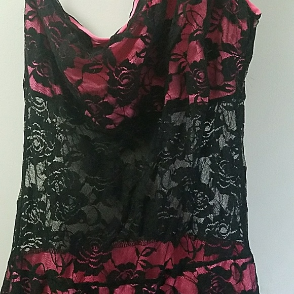 Pink and black symphony medium lace dress - Picture 2 of 3