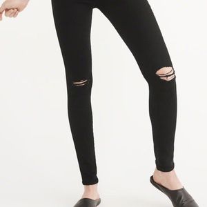 Low Rise Skinny Jeans with ripped knees
