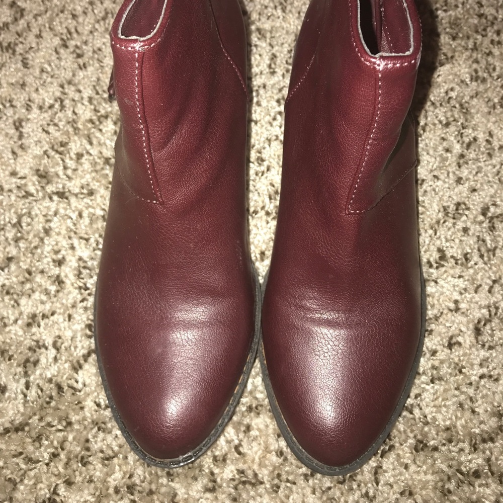 Forever 21 burgundy boots