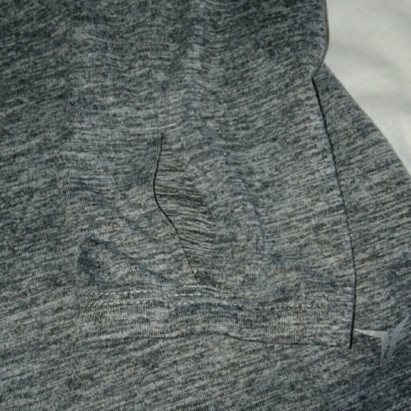 Old navy activewear - Picture 4 of 4