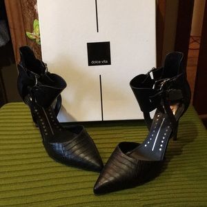 Dolce Vita "Knox" leather black NIB heels size 8