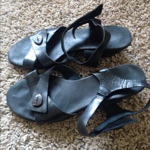 Munro sandals