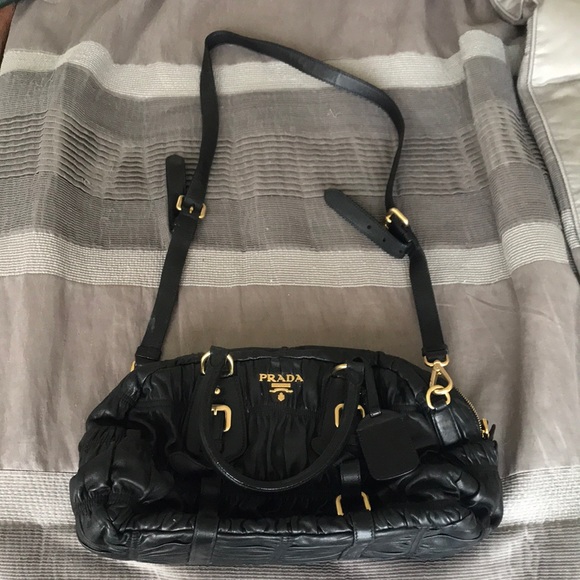 ⭐️🌴Prada Shoulder Bag - Picture 2 of 7