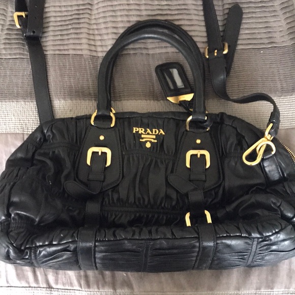⭐️🌴Prada Shoulder Bag - Picture 1 of 7