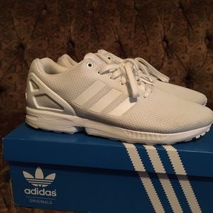 All white adidas flux