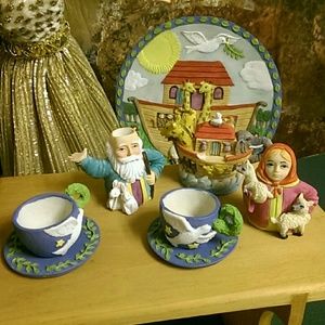 Vintage miniature tea set. #17 Noah 's ark
