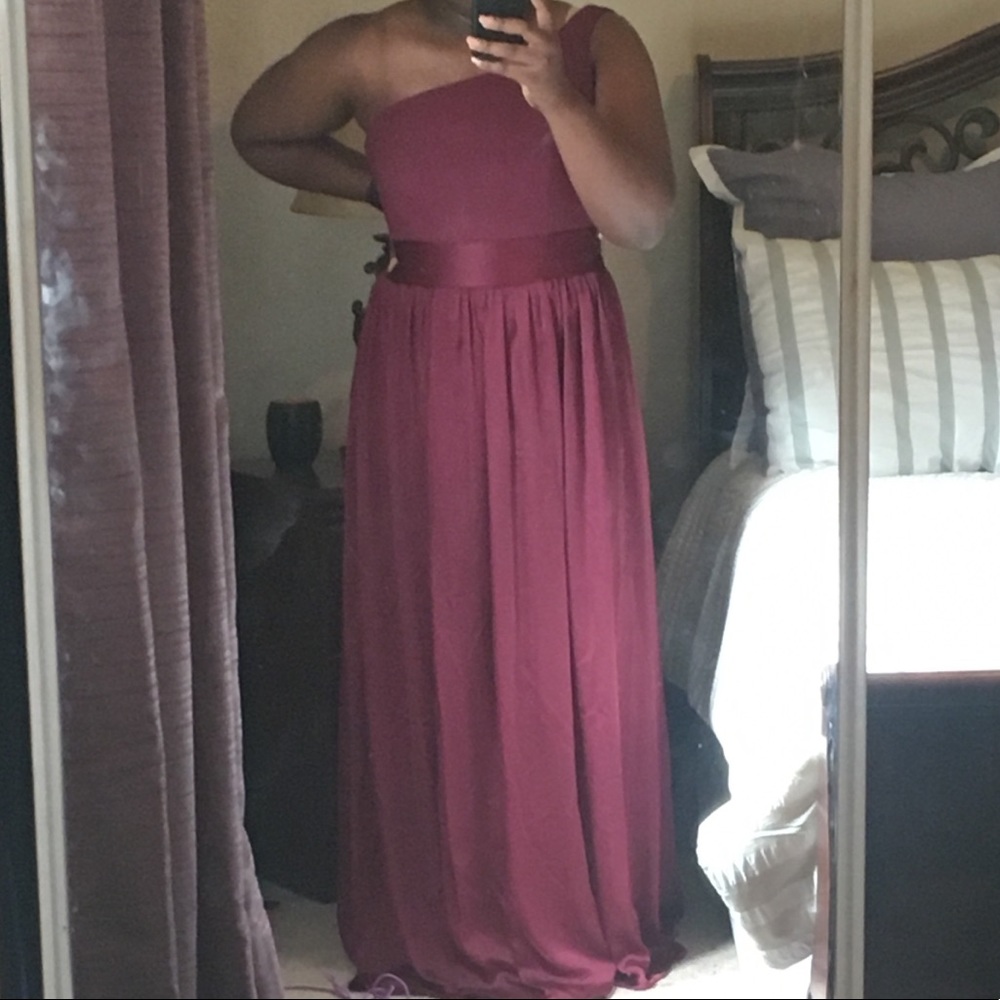 Vera Wang One Shoulder Bridesmaid Dress Maroon.