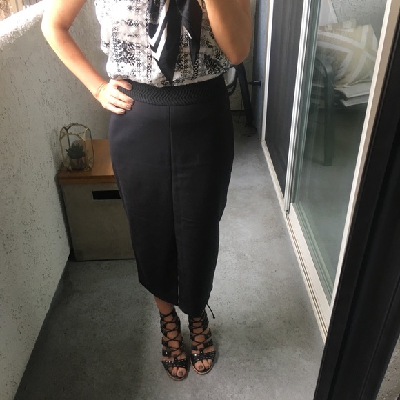 Black Pencil Skirt - Picture 2 of 7