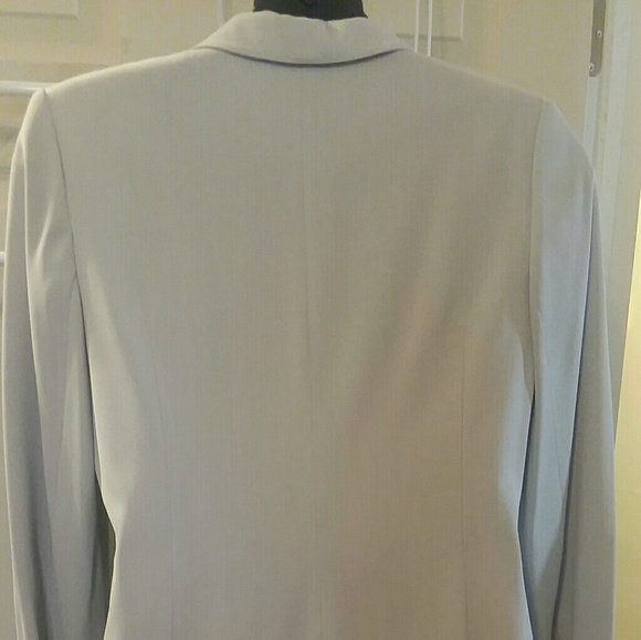 Lauren Taylor Suit - Picture 4 of 5