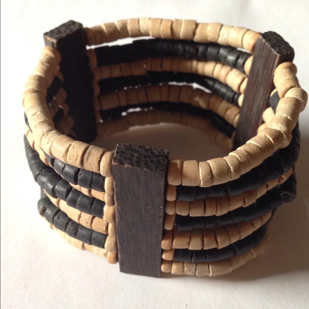 Wood beads bracelet