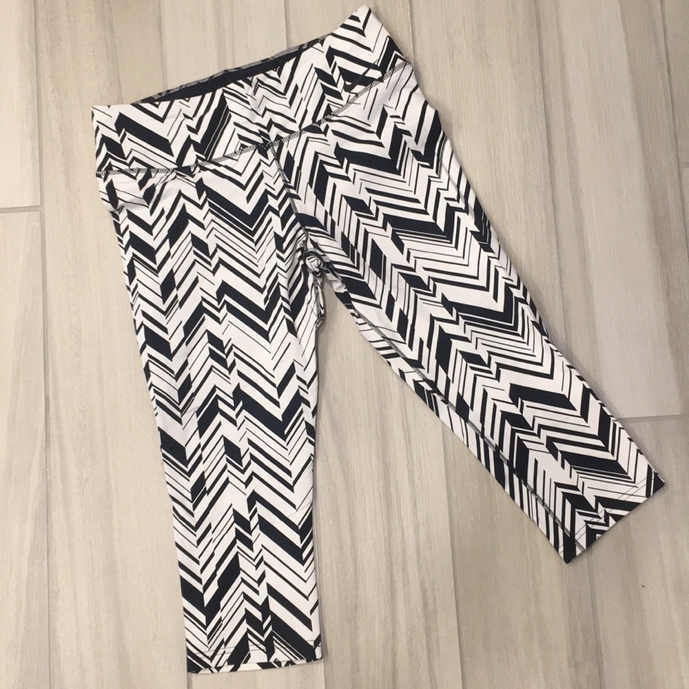 Nike Dri-Fit Cropped Leggings