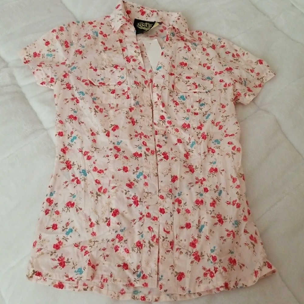 Beautiful floral blouse size xs