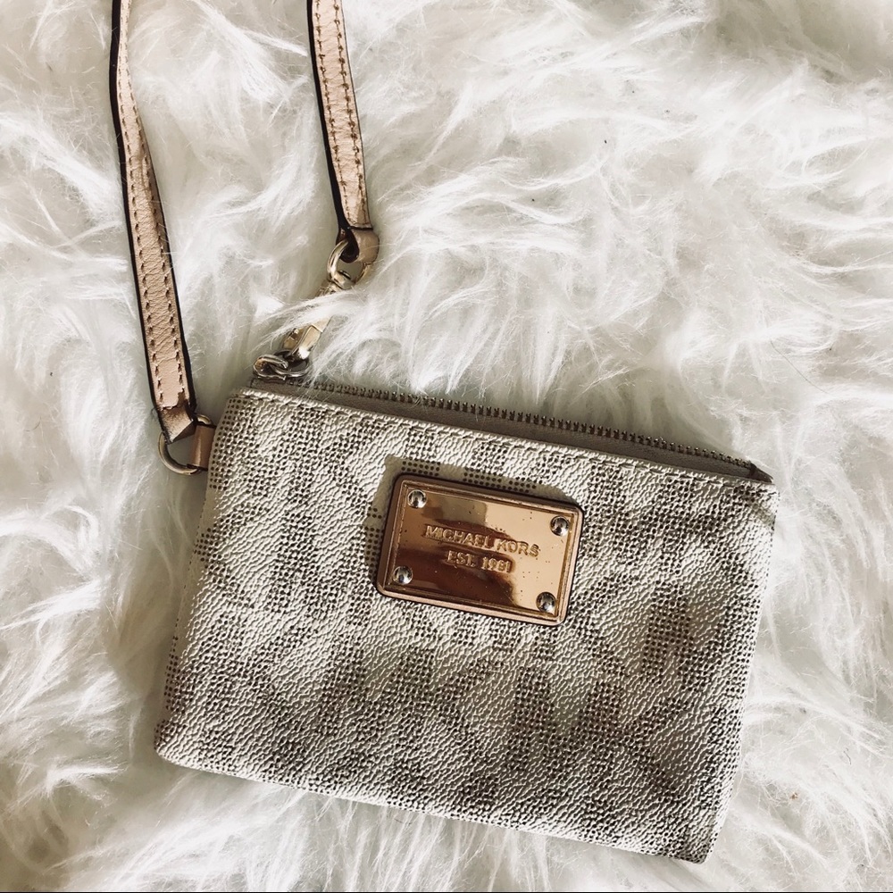 Michael Kors Wristlet