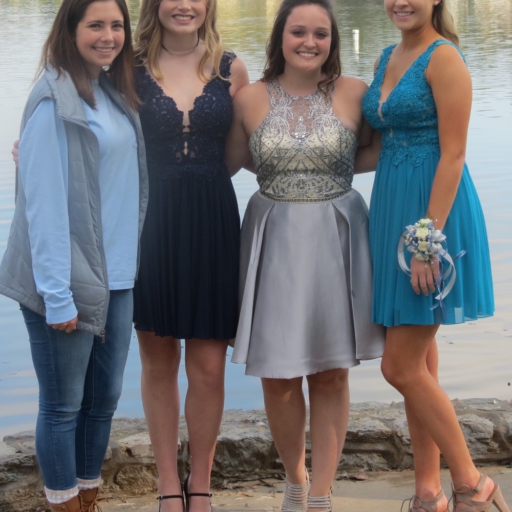 Homecoming dress!! Size 6!