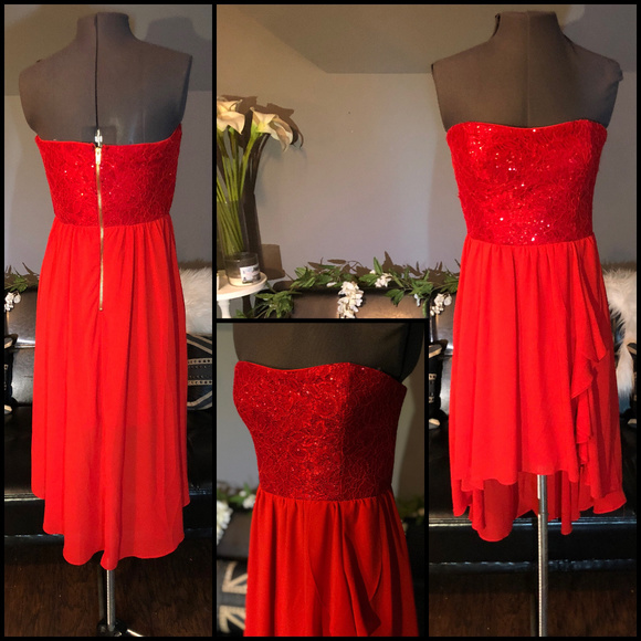 Gianni Bini Dresses & Skirts - Gianni Bini Red Holiday Strapless Flirty Dress
