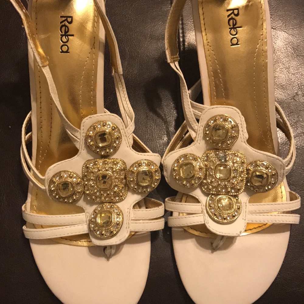 FINAL PRICE!! Sandals size 7.5