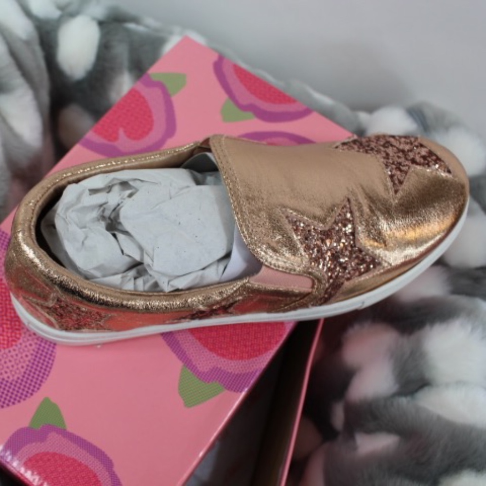 *B396 Rose gold slip with gold glitter stars