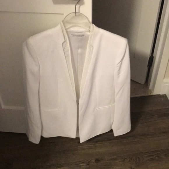 Tahari White Blazer - Picture 1 of 3