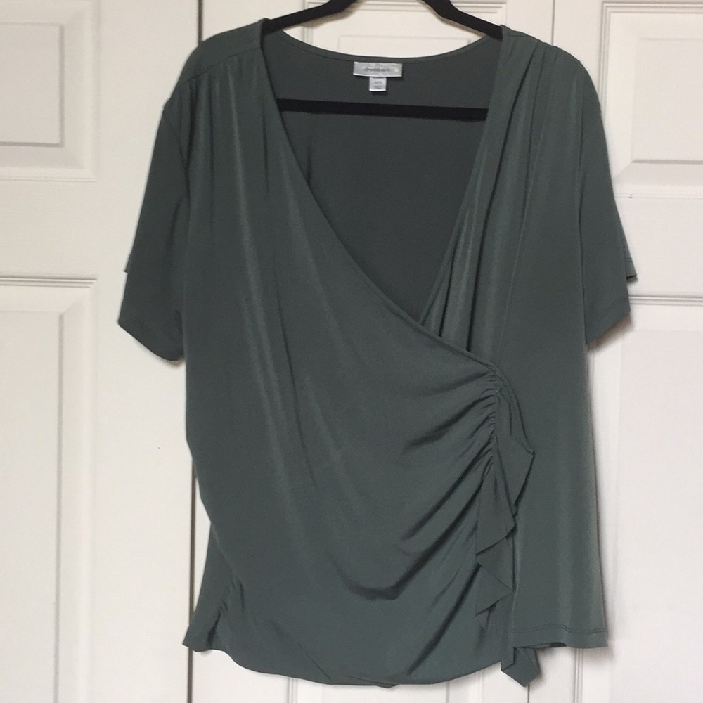 Dressbarn blouse size 22-24 but runs snug
