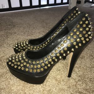 Vince Camuto Spiked Stilettos- Like New!