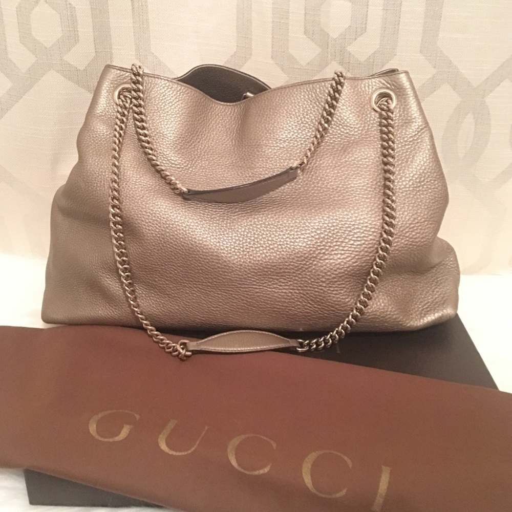 Gucci Large Soho Metallic Gold Shoulder Bag - Picture 2 of 8