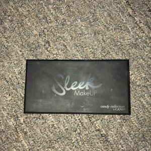 Sleek palette in Candy