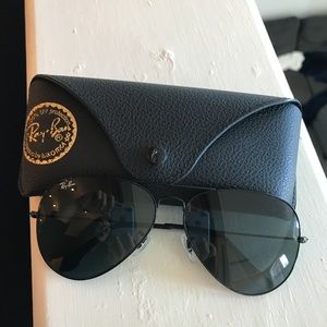 Black Ray-Bans NWOT