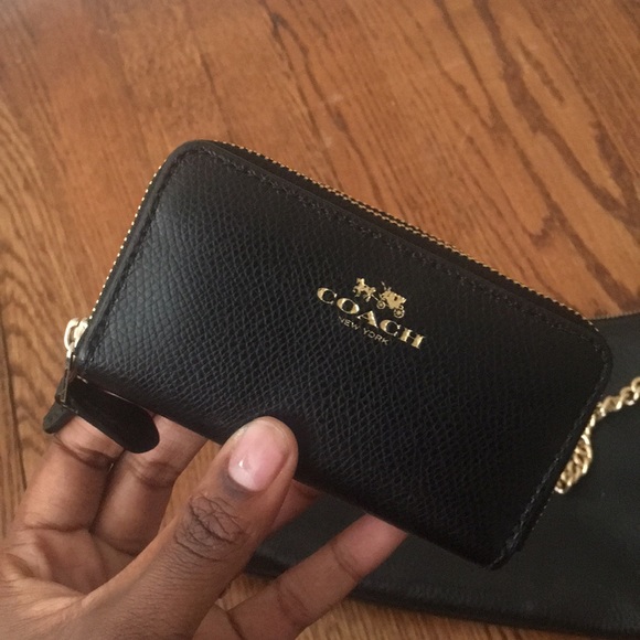 ❌SOLD❌Coach clutch/crossbody and wallet - Picture 6 of 7