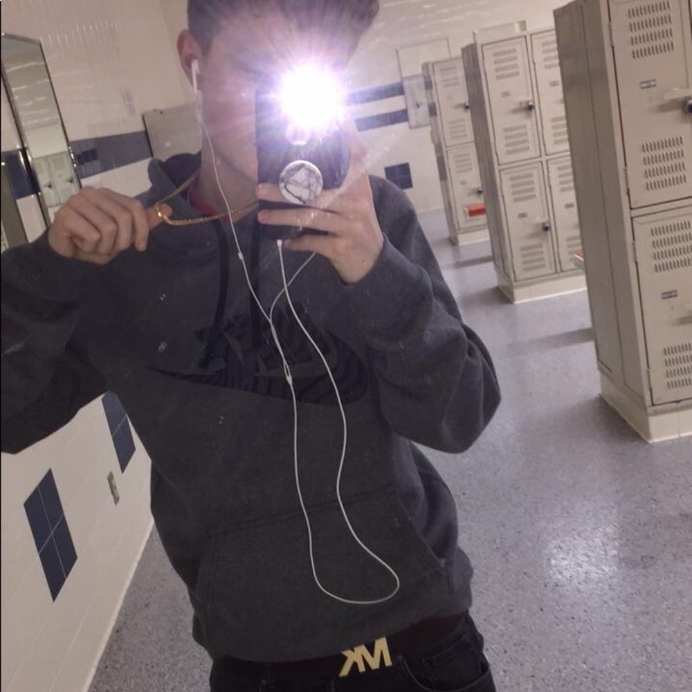 Meet your Posher, Alex