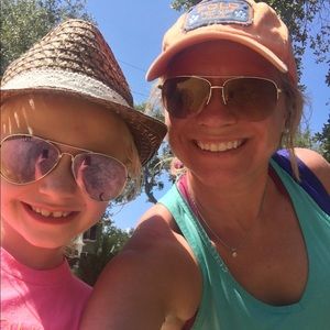 Meet your Posher, Tarah