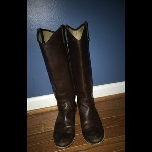 Size 8.5 FRYE BOOTS!